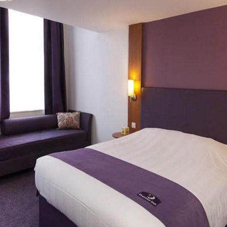 Premier Inn Haydock Park/M6 J23 Warrington Extérieur photo