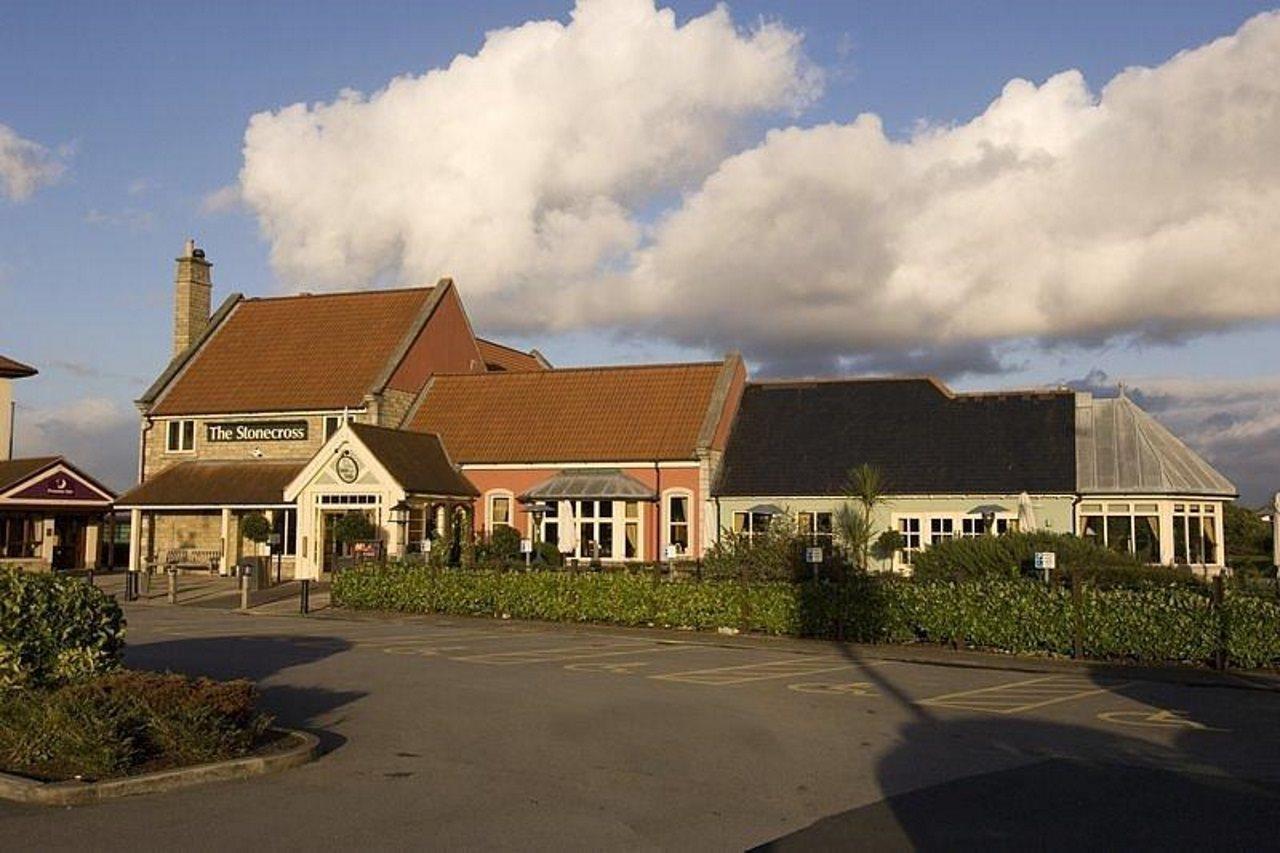 Premier Inn Haydock Park/M6 J23 Warrington Extérieur photo